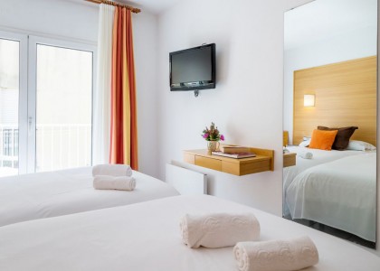 Habitación doble con balcón_5